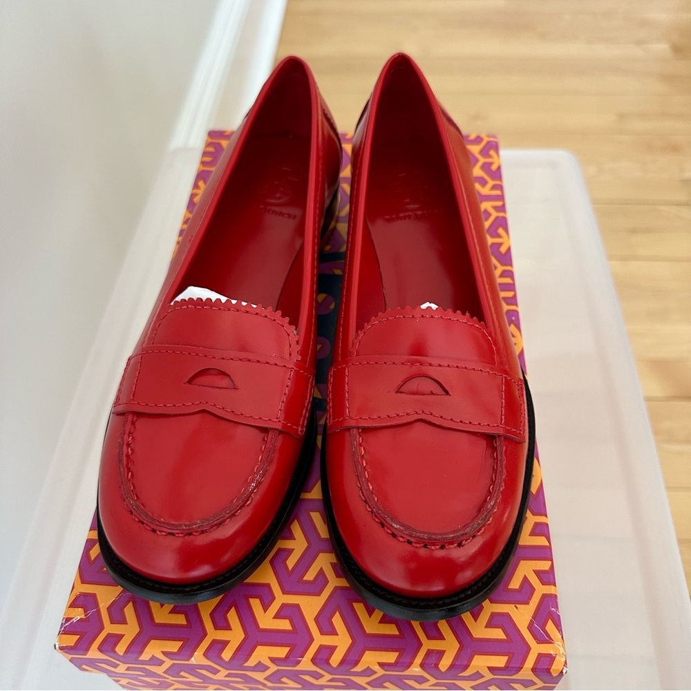New! Tory Burch Red Loafers - Picture 17 of 17